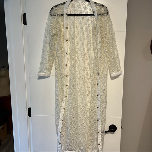 Vintage Lace Open Robe - Picture 1 of 16